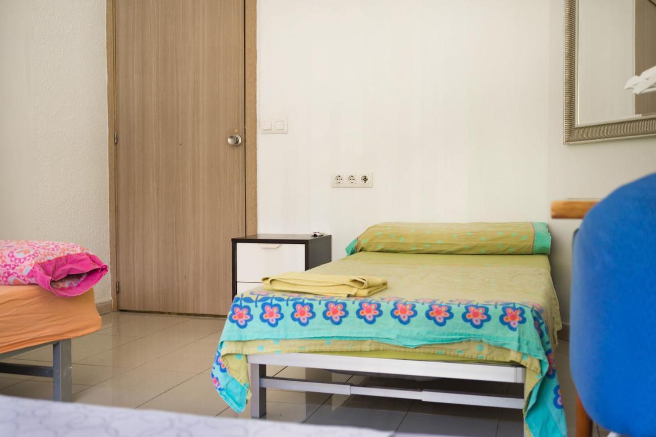 Guest house Ideal Badal Barcelona